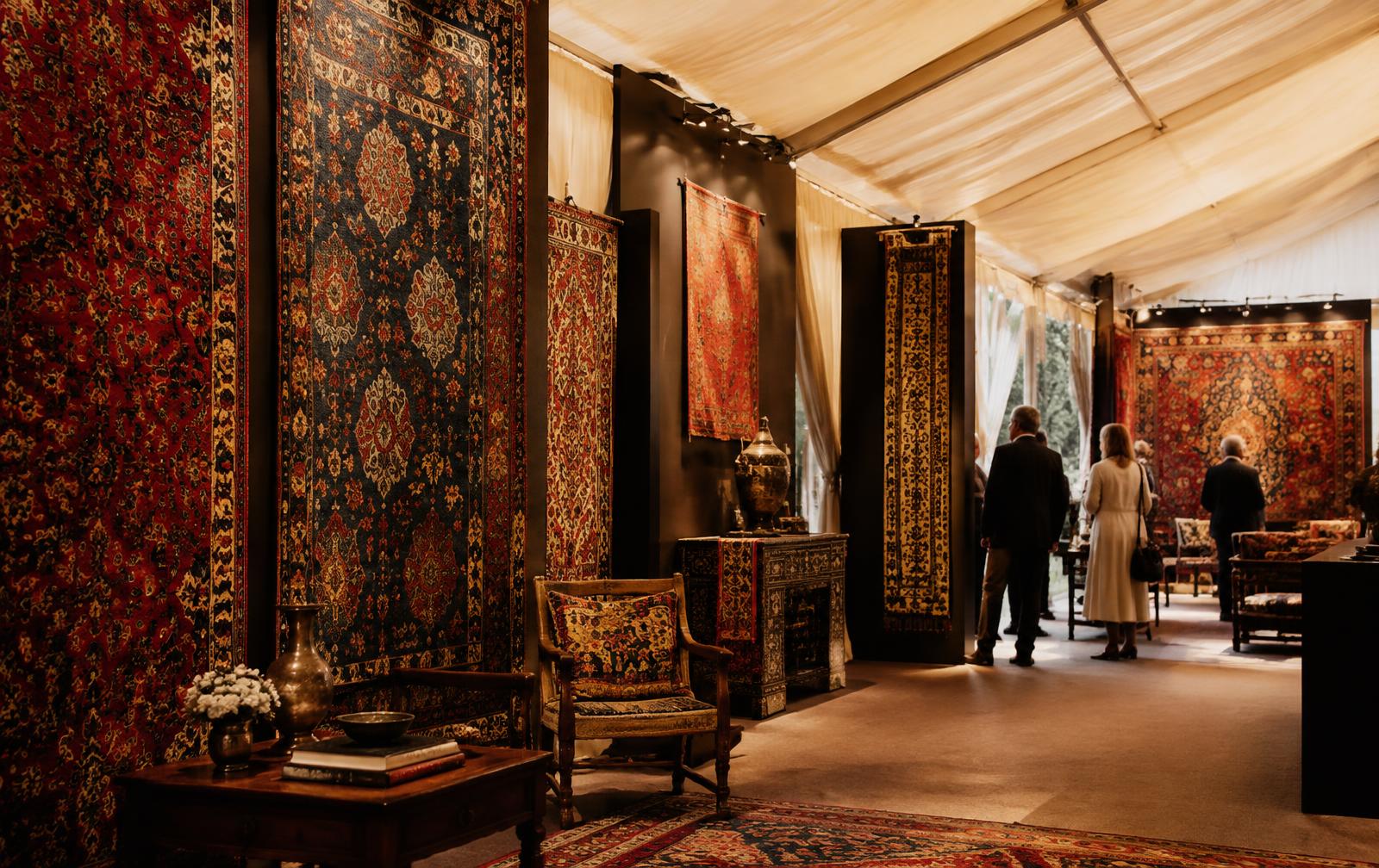 Affiche officielle — LARTA — London Antique Rug & Textile Art Fair 2027